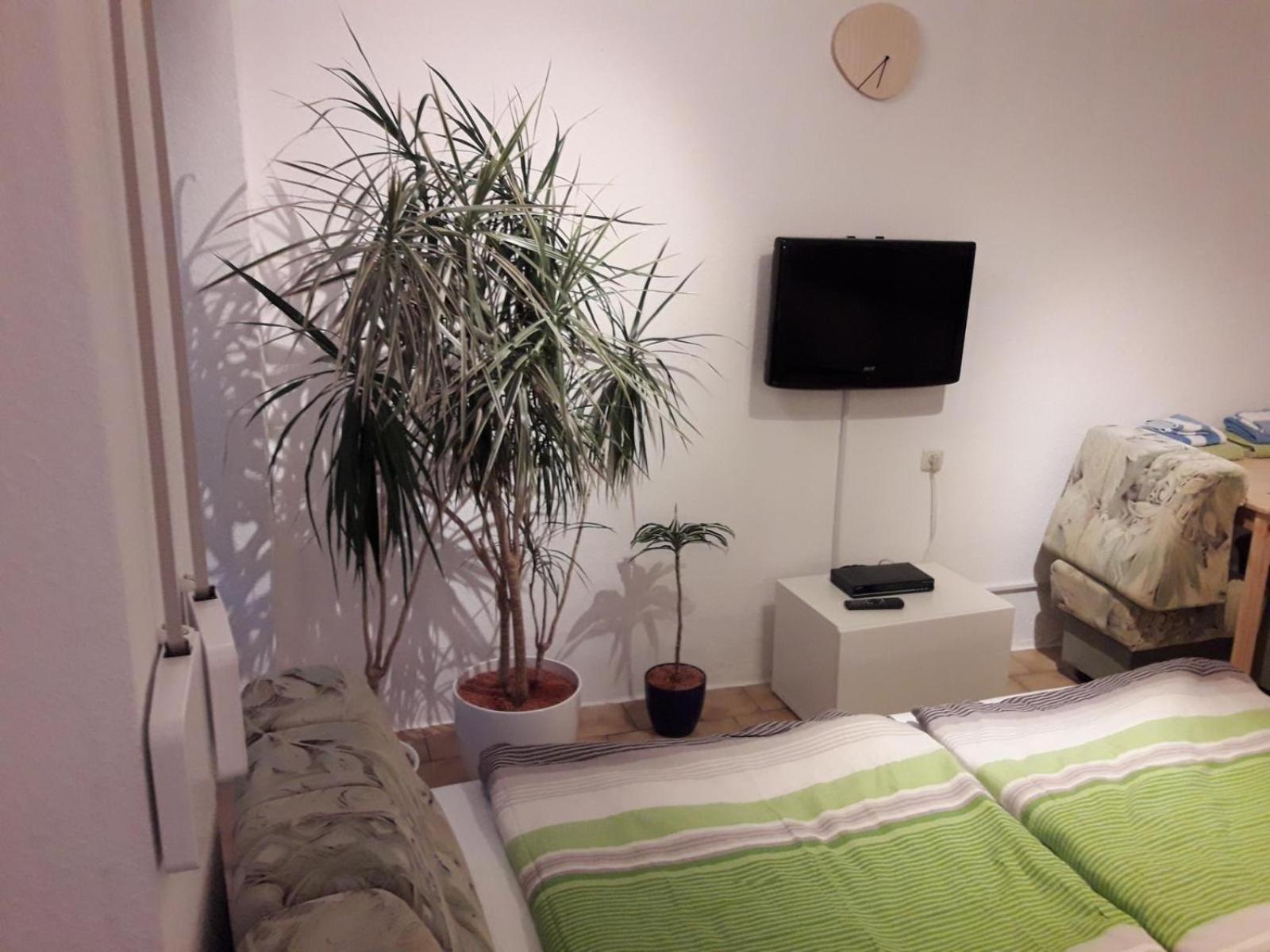 Kleine Ferienwohnung Am Stadtrand Von Leipzig Exterior foto